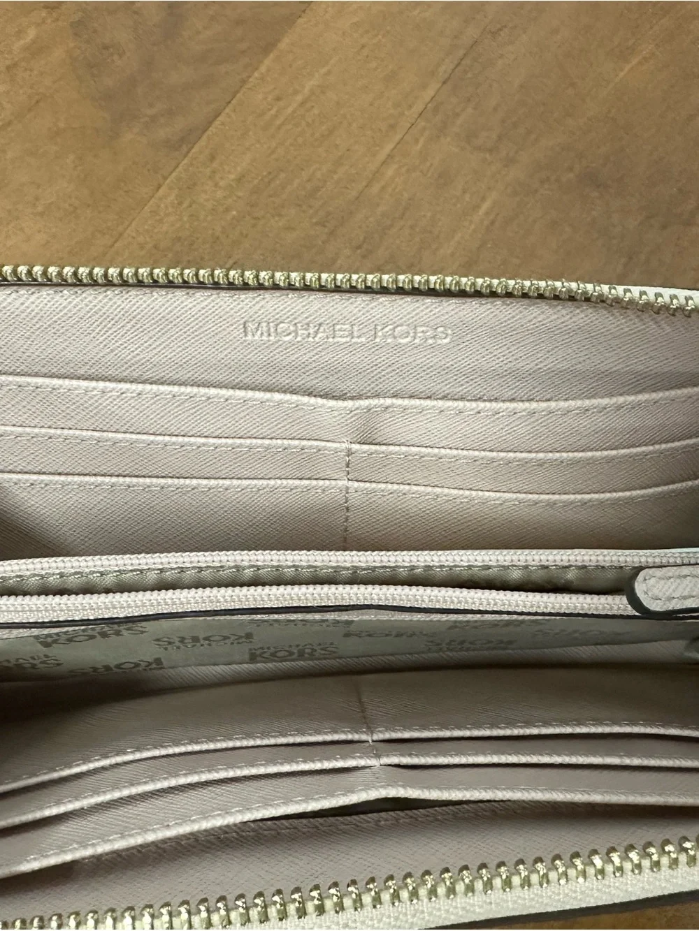 Michael Kors excellent preowned